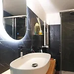 54 - Cozy - Near Metro